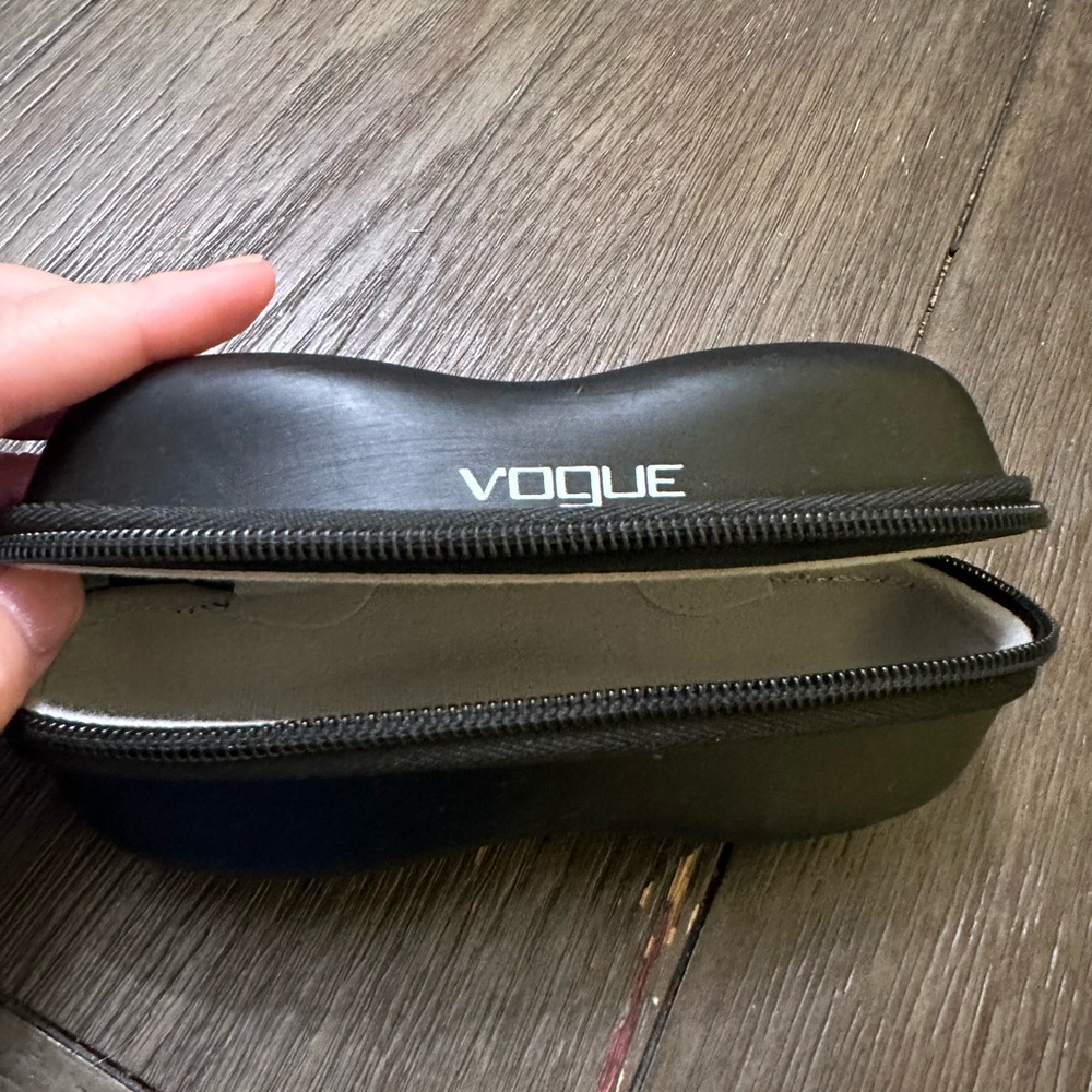 Vogue Black Glasses Case